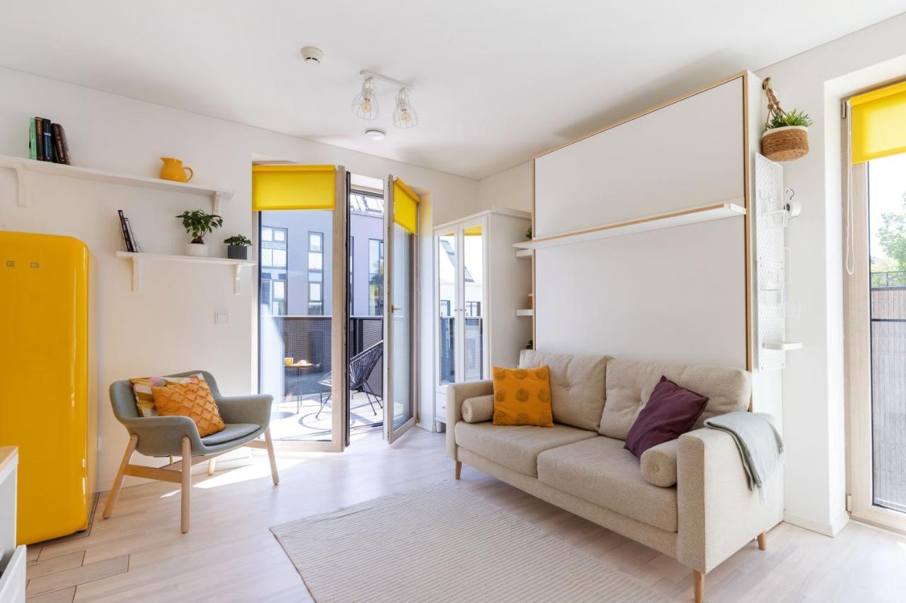 Yellow Studio Paupys Apartment วิลนีอุส ภายนอก รูปภาพ